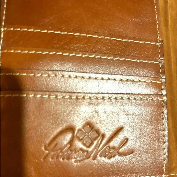 Patricia Nash multi print leather wallet - Picture 7 of 11